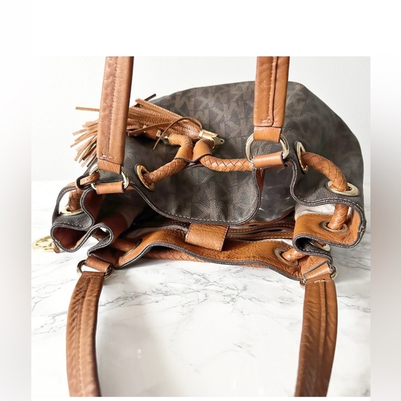 Michael Kors bag - Picture 5 of 8